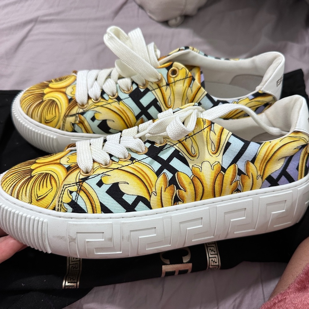 Fendi and Versace collab - Picture 3 of 7